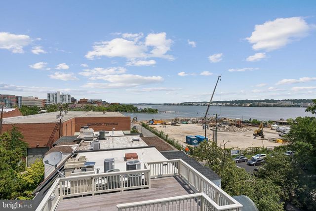 422 N UNION ST, Alexandria, VA 22314