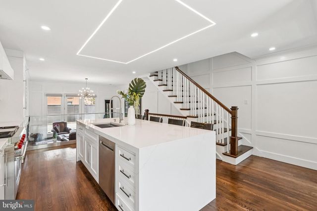 422 N UNION ST, Alexandria, VA 22314