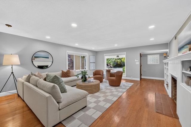 230 Meister Way, Sacramento, CA 95819
