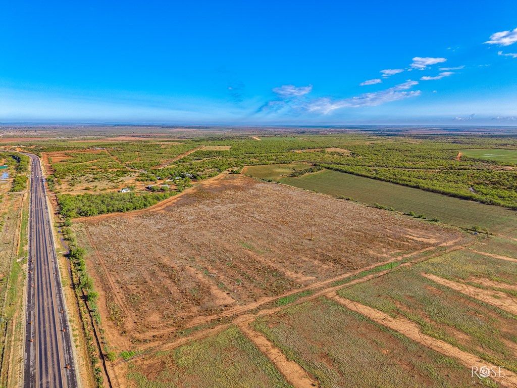 Image 23 of property listing at 201 Ratliff Road, Bronte, TX 76933
