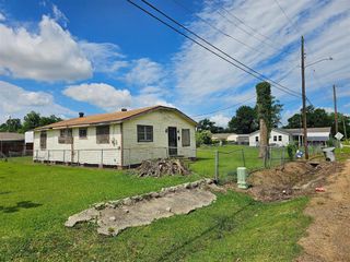2422 Poplar Street, Lake Charles, LA 70601