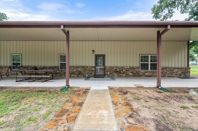 115 Maiden Lane, Streetman, TX 75859