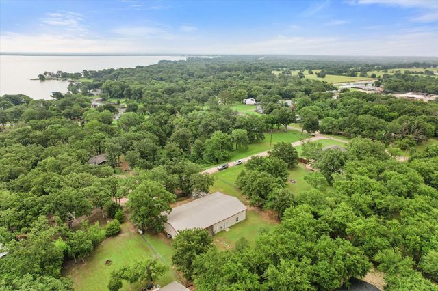 115 Maiden Lane, Streetman, TX 75859