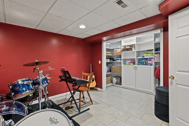 12402 Watkins Drive, Shelby Twp, MI 48315