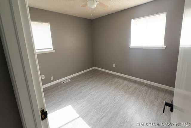 2203 S 124th East Avenue, Tulsa, OK 74129