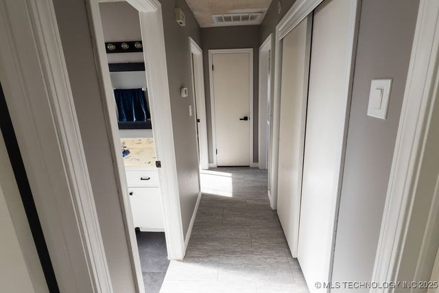 2203 S 124th East Avenue, Tulsa, OK 74129