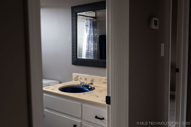 2203 S 124th East Avenue, Tulsa, OK 74129