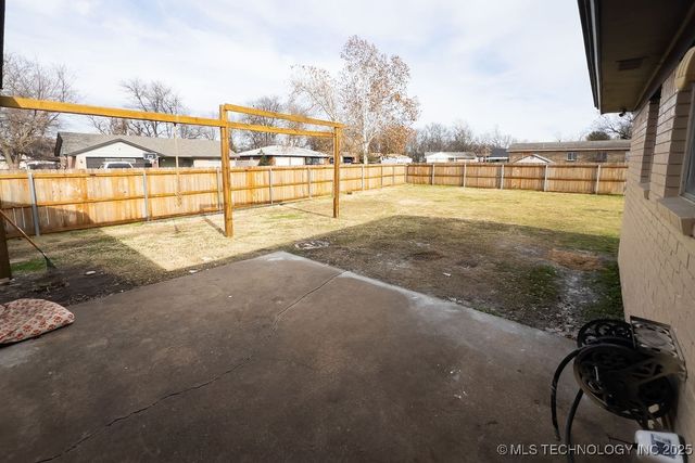 2203 S 124th East Avenue, Tulsa, OK 74129