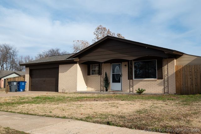 2203 S 124th East Avenue, Tulsa, OK 74129