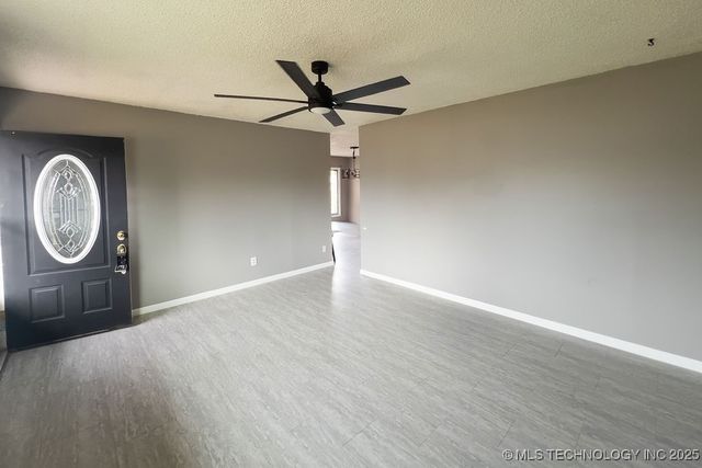 2203 S 124th East Avenue, Tulsa, OK 74129