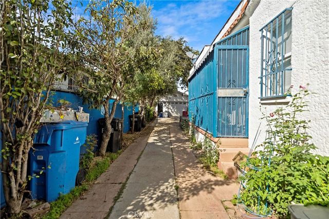 1637 W 37th Street, Los Angeles, CA 90018