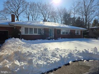 289 W CHESTNUT HILL RD, Newark, DE 19713