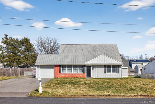 38 Dunwoodie Drive, Kingston, NY 12401