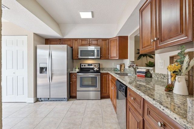 153 OLIVE TREE CIRCLE 153, Altamonte Springs, FL 32714