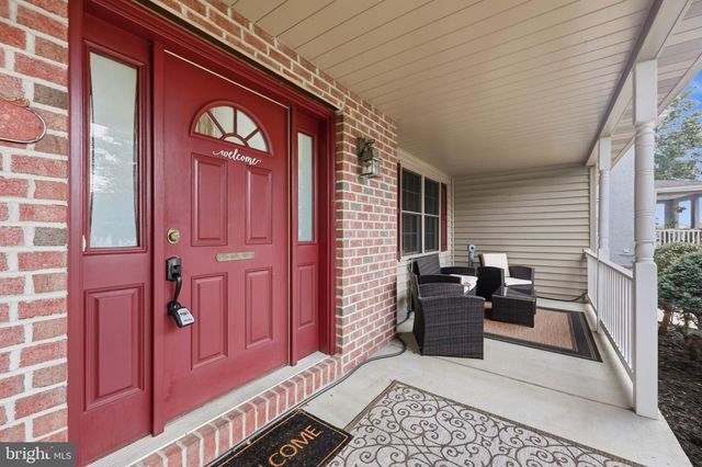 120 E JANSEN AVE, Essington, PA 19029