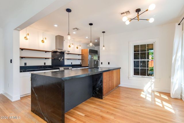 1302 W CULVER Street, Phoenix, AZ 85007