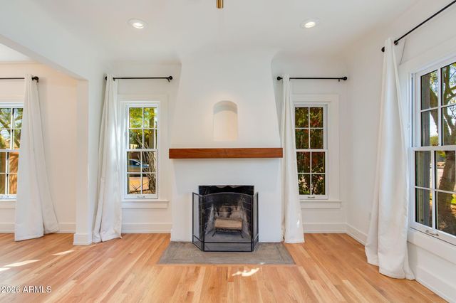 1302 W CULVER Street, Phoenix, AZ 85007