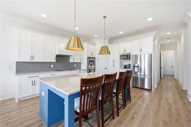 5575 Chestatee Landing Drive, Gainesville, GA 30506