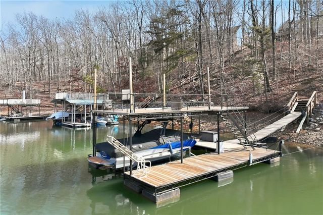5575 Chestatee Landing Drive, Gainesville, GA 30506