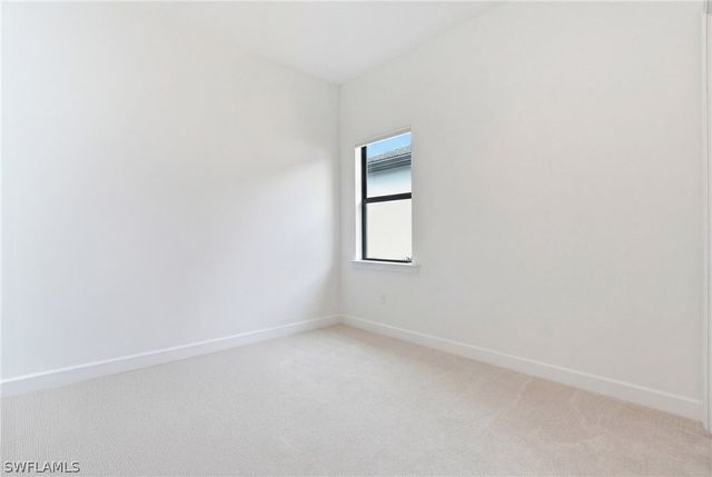 1821 Amador CT, Naples, FL 34120