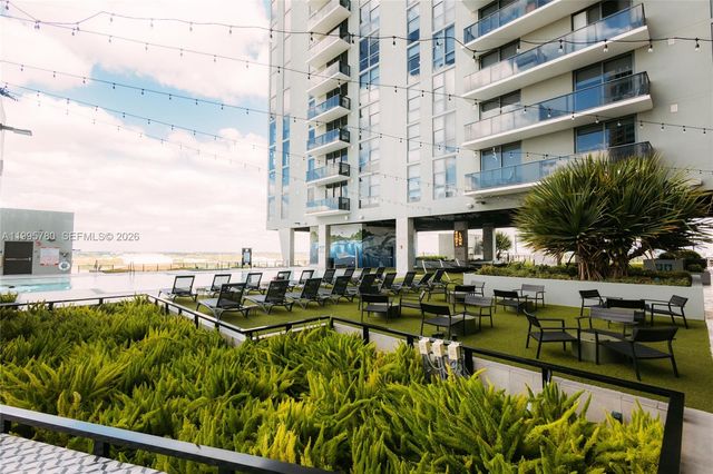 221 SW 1st Ave 1404, Fort Lauderdale, FL 33301