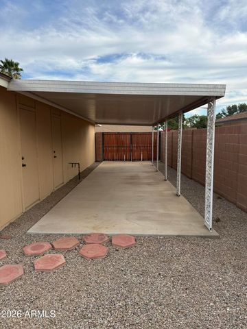 10332 W WININGER Circle, Sun City, AZ 85351