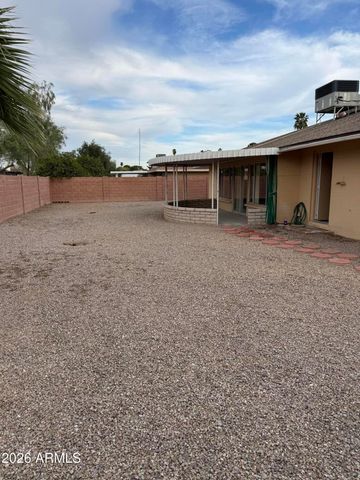 10332 W WININGER Circle, Sun City, AZ 85351