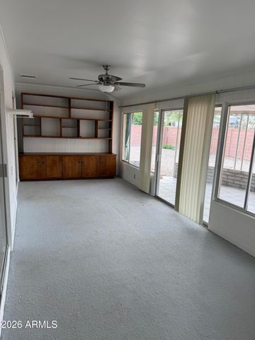 10332 W WININGER Circle, Sun City, AZ 85351