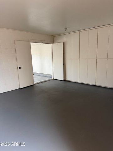 10332 W WININGER Circle, Sun City, AZ 85351