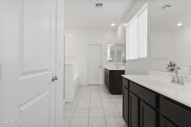 17721 W CASSIA Way, Goodyear, AZ 85338