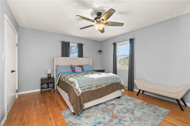 810 NE Chestnut Street, Lee's Summit, MO 64086