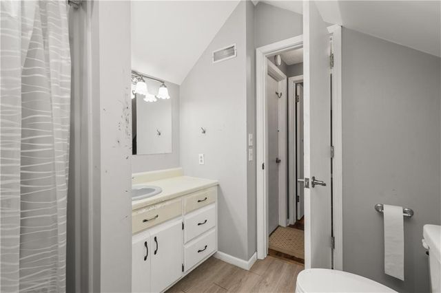 810 NE Chestnut Street, Lee's Summit, MO 64086