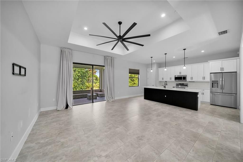 2902 Villa AVE S, LEHIGH ACRES, FL 33976 — photo 5