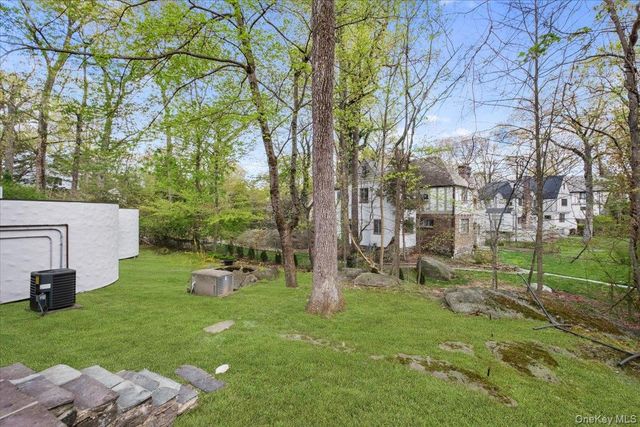 24 Highwood Avenue, Larchmont, NY 10538