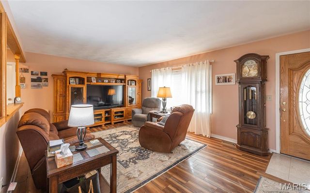 64 New Home Road, Salem, MO 65560