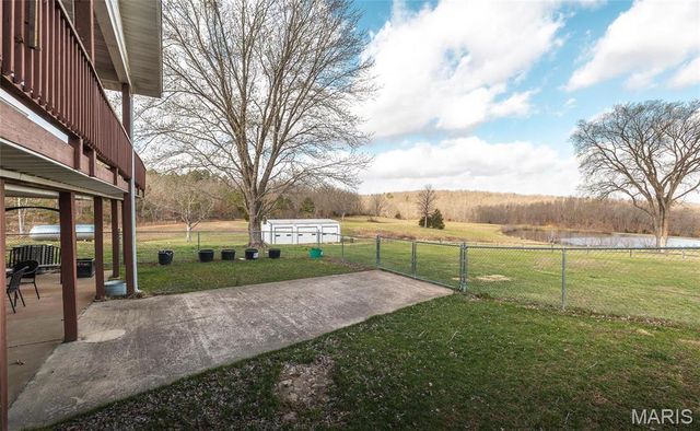 64 New Home Road, Salem, MO 65560