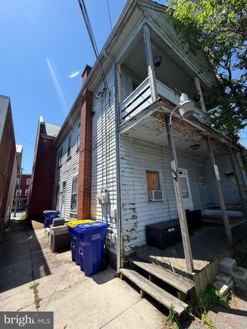 107 E MAIN ST, Mechanicsburg, PA 17055