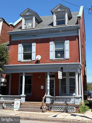107 E MAIN ST, Mechanicsburg, PA 17055
