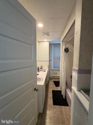 107 E MAIN ST, Mechanicsburg, PA 17055