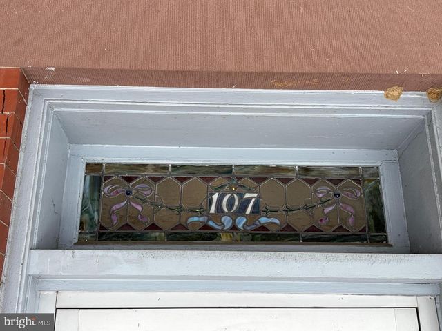 107 E MAIN ST, Mechanicsburg, PA 17055