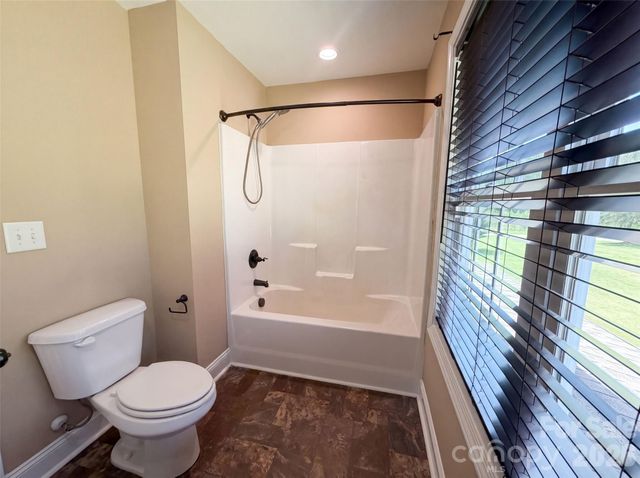 749 Williamsburg Estate Road, Clover, SC 29710