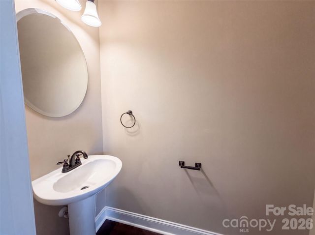 749 Williamsburg Estate Road, Clover, SC 29710