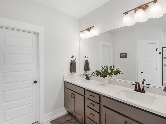 106 Watermill Ln, Lebanon, TN 37087