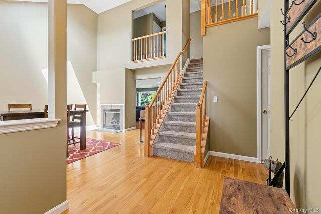 14 Long House Way, Commack, NY 11725