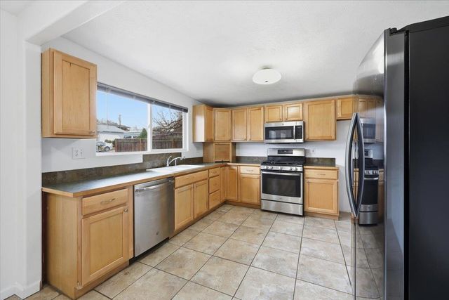 1219 N Lewis Rd, Spokane Valley, WA 99212