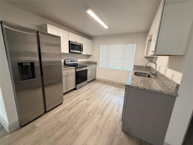 13 VOLUSIA DRIVE, Debary, FL 32713