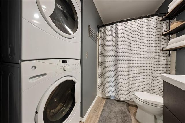 8333 LOWELL Avenue 3, Overland Park, KS 66212