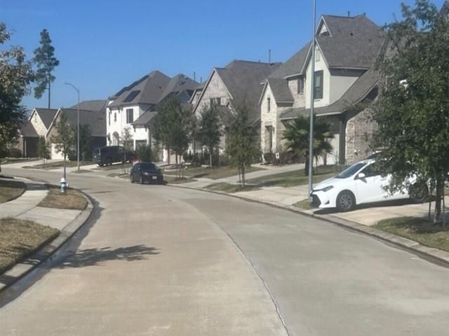 15754 Deeside Spring Drive, Humble, TX 77346