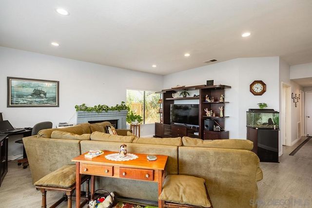 14270 Dalhousie Rd, San Diego, CA 92129