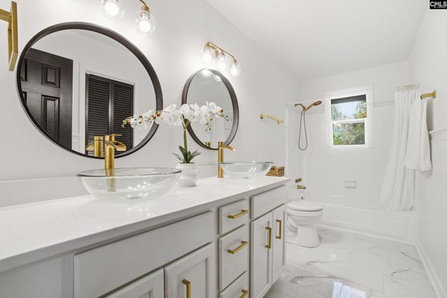 212 Deer Ridge Drive, Hopkins, SC 29061